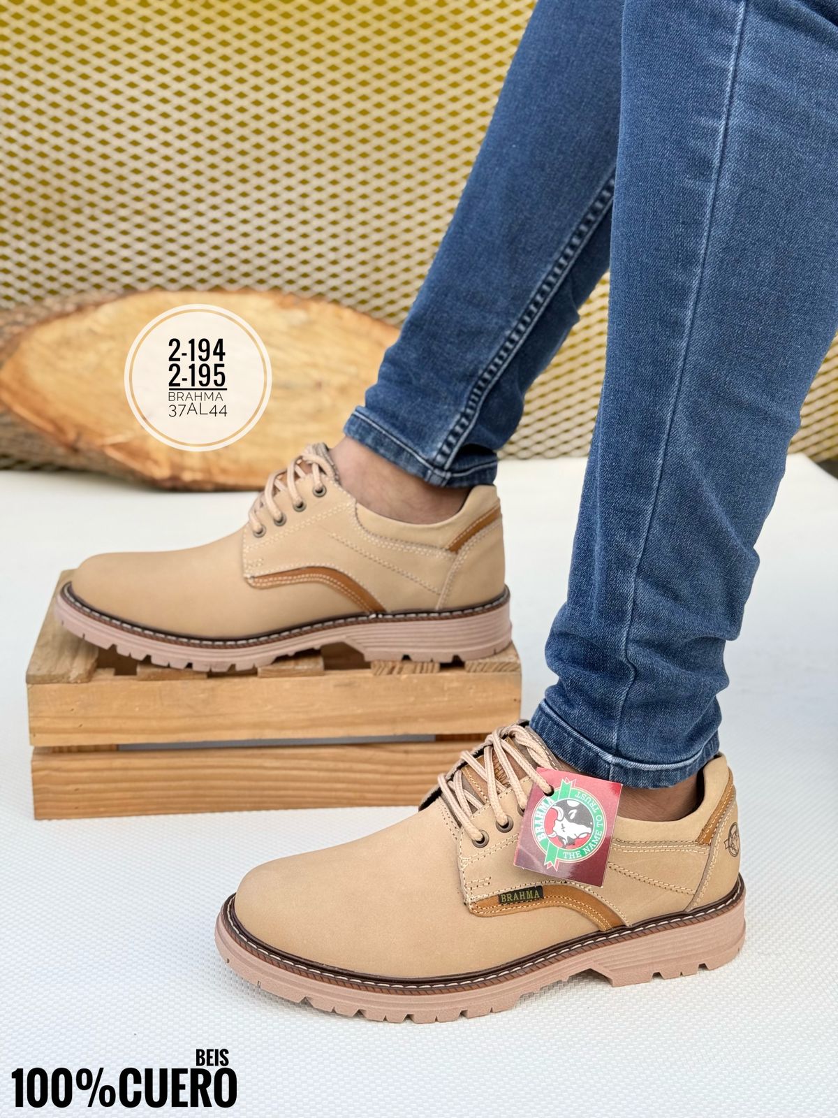 zapato casual de media caña tobillo, cosido a mano, calzado en cuero y comodo, Suela en TR ,Cordones en algodón,Plantillas totalmente comfort