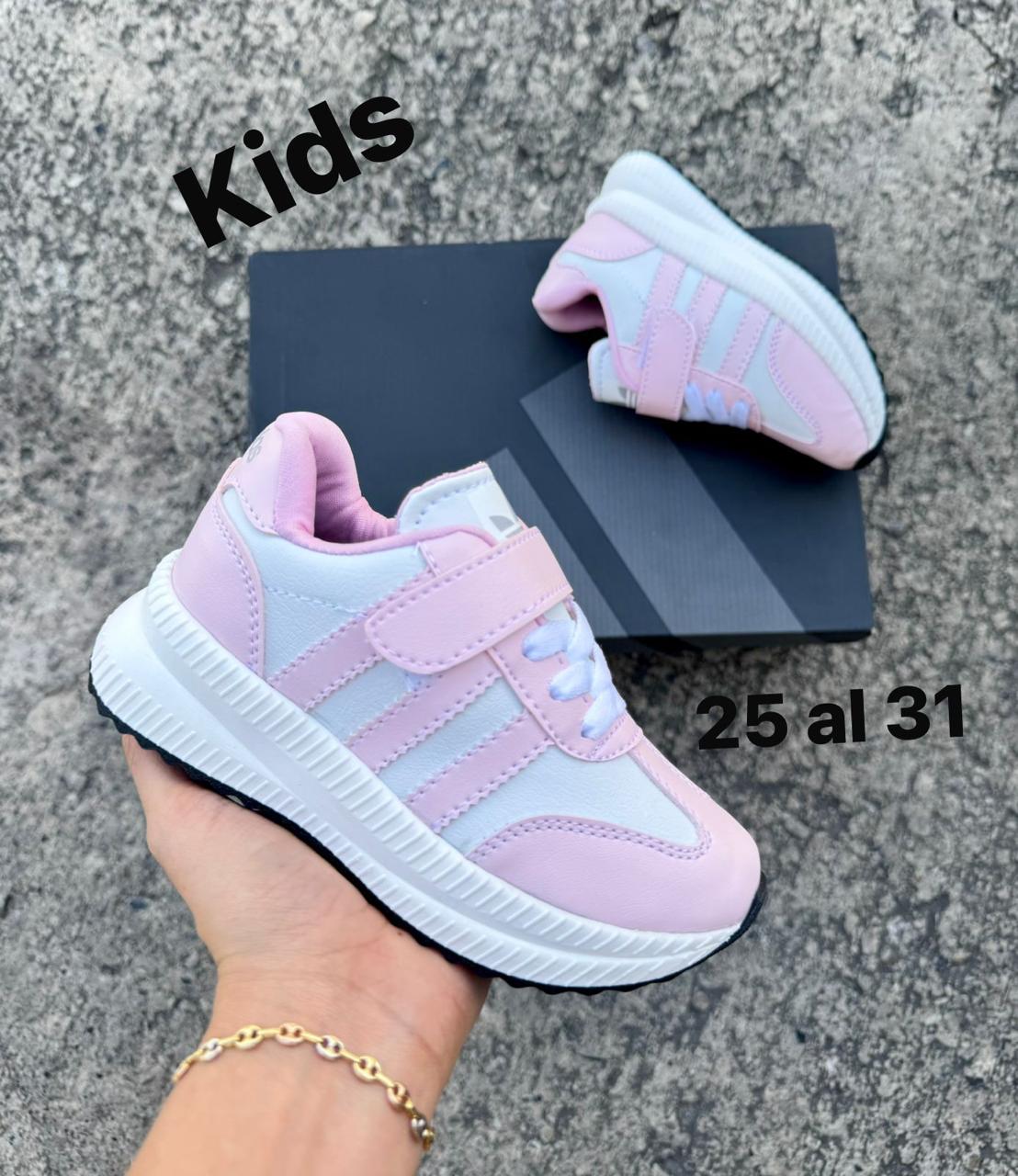 Zapatos para niño super liviano y comodo para esos dias largos de juego y aventuras,calzado con cordon y cierre magio bien termiando al detalle suela super comoda