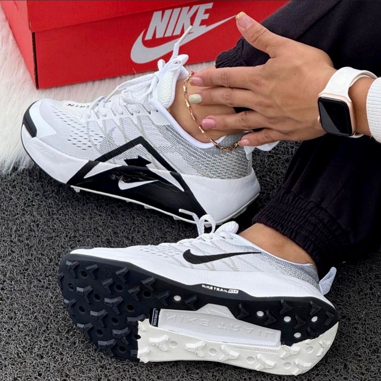 Zapatillas deportivas de verano de alta gama para hombre con suela suave, absorcion de impacto, malla transpirable, zapatillas de running elegantes y versatiles