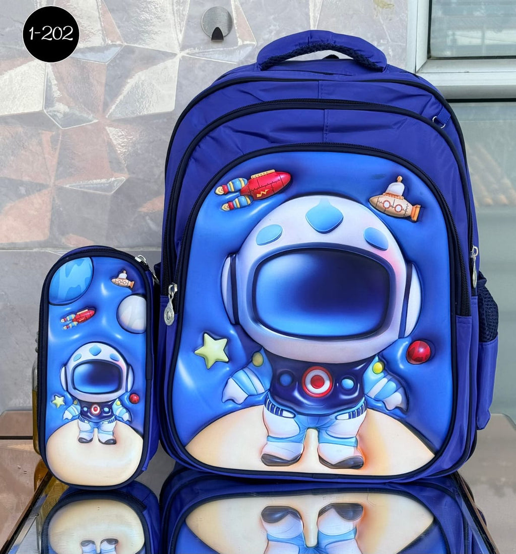 Morral para niño liviano que incluye su cartuchera perfecto para el regreso al clase con diseños sorprendentes de astronauta,dinosauro,motocislista rapido, deja que regreso a clase llegue con todas las aventuras inimaginables no te quedes sin el tuyo